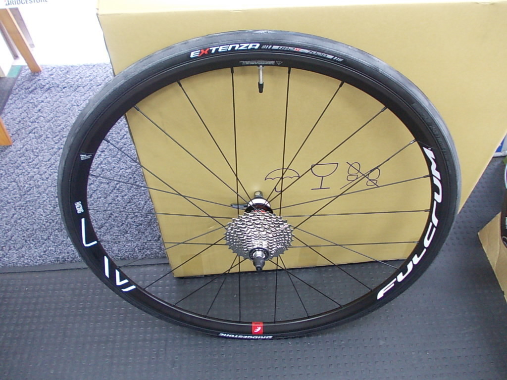 Fulcrum Racing7 DB 650b + Gravelking1.5 - パーツ