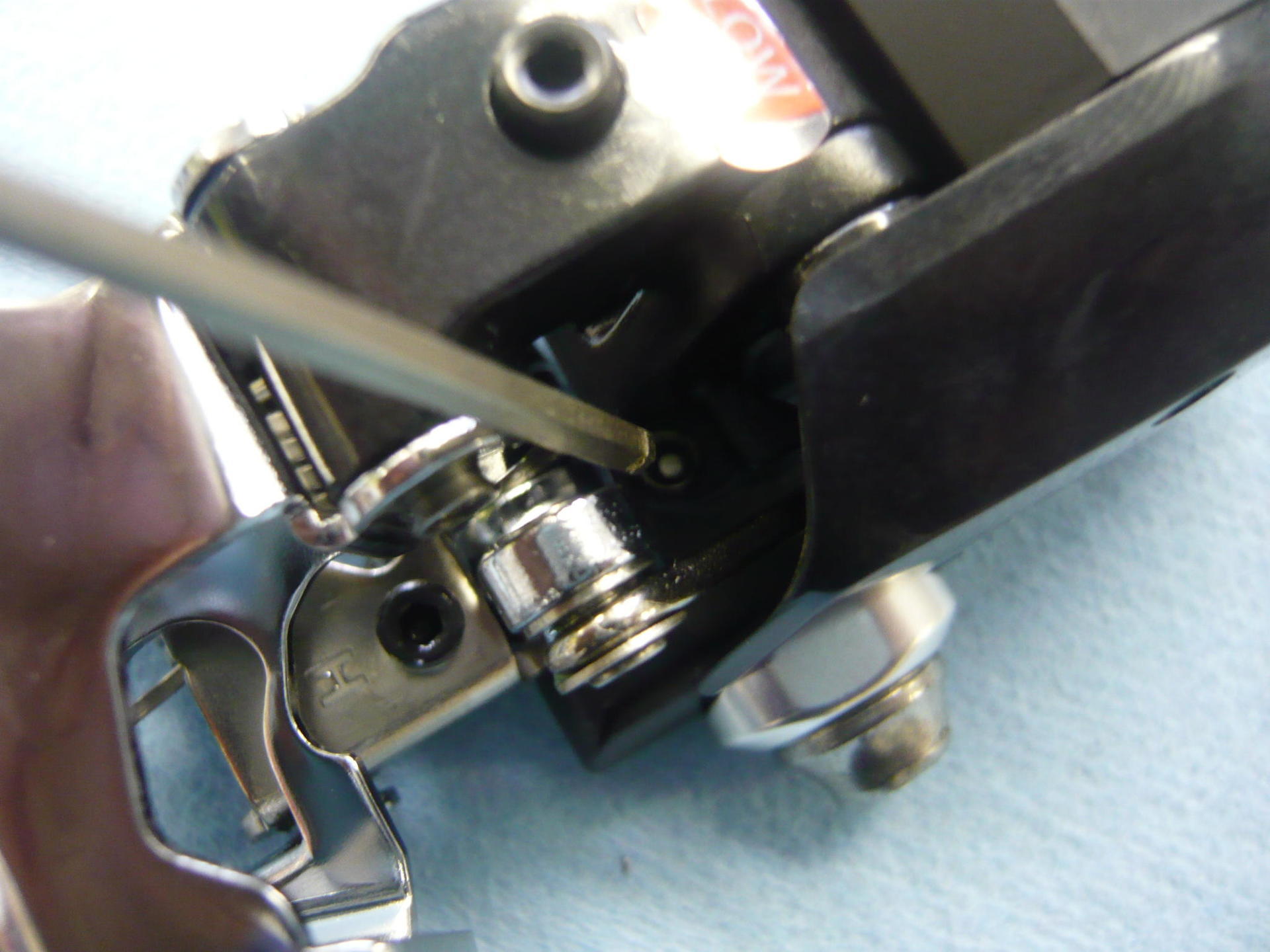 Shimano Ultegra Di2 6870 FD-6870 Braze-on Front Electronic